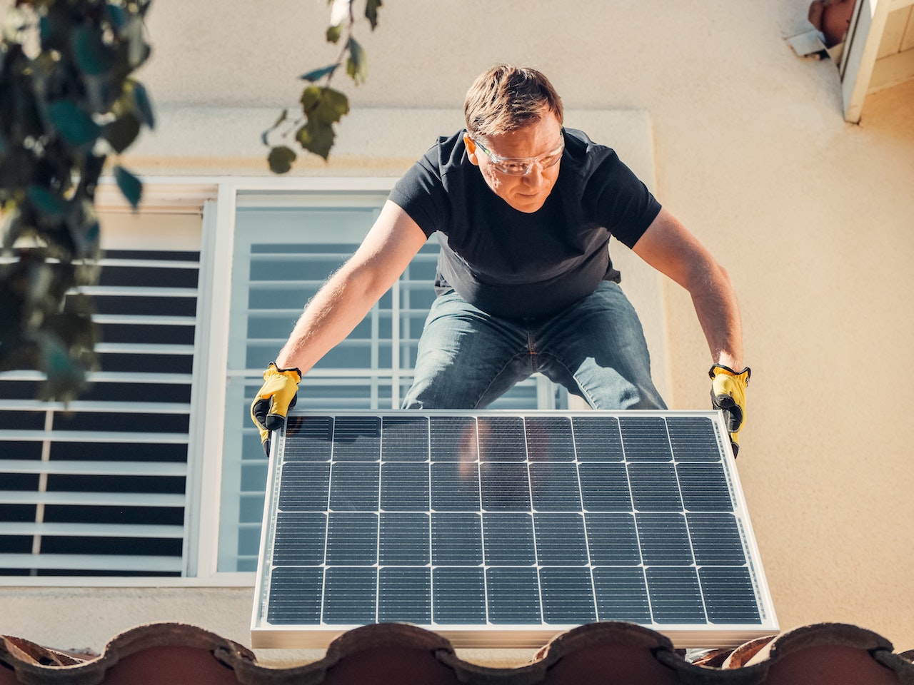 Essential Things to Consider Before Installing Solar Panels For Your Home